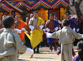 The children dancing for the king of Bhutan